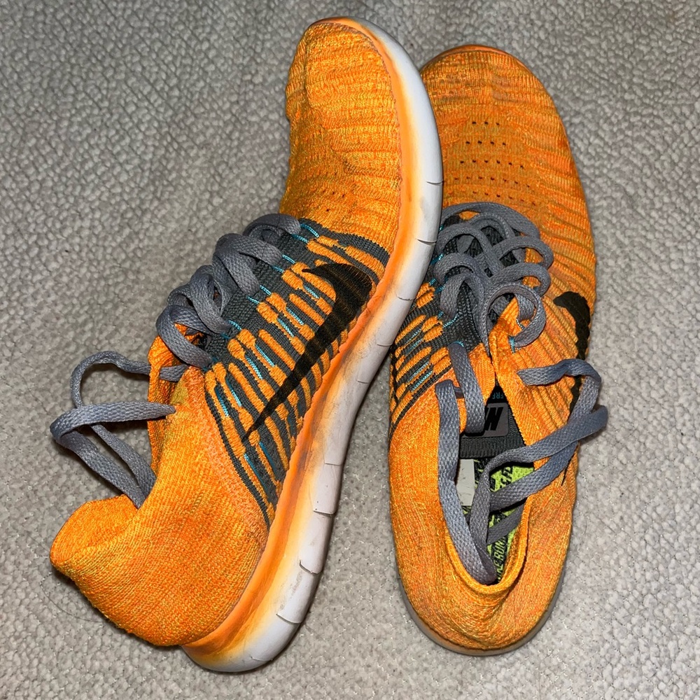 Womens Nike Free RN Flyknit